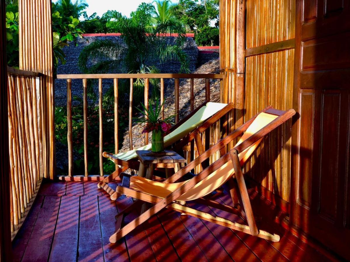 Floraly Komba Hotel - Nosy Komba Quarto foto